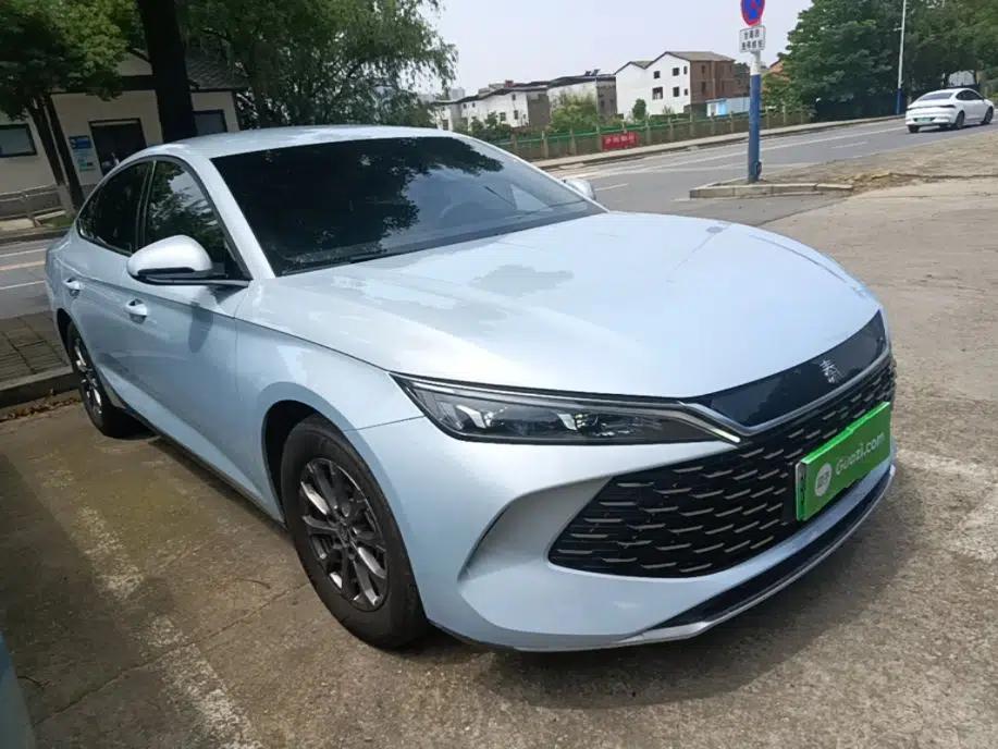 BYD Qin L 2024 DM-i 80KM Leading Model — миниатюра 3