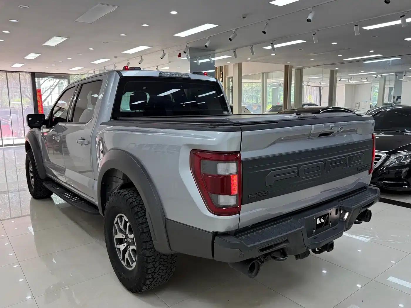 2023 Ford F-150 Raptor 3.5T — миниатюра 17