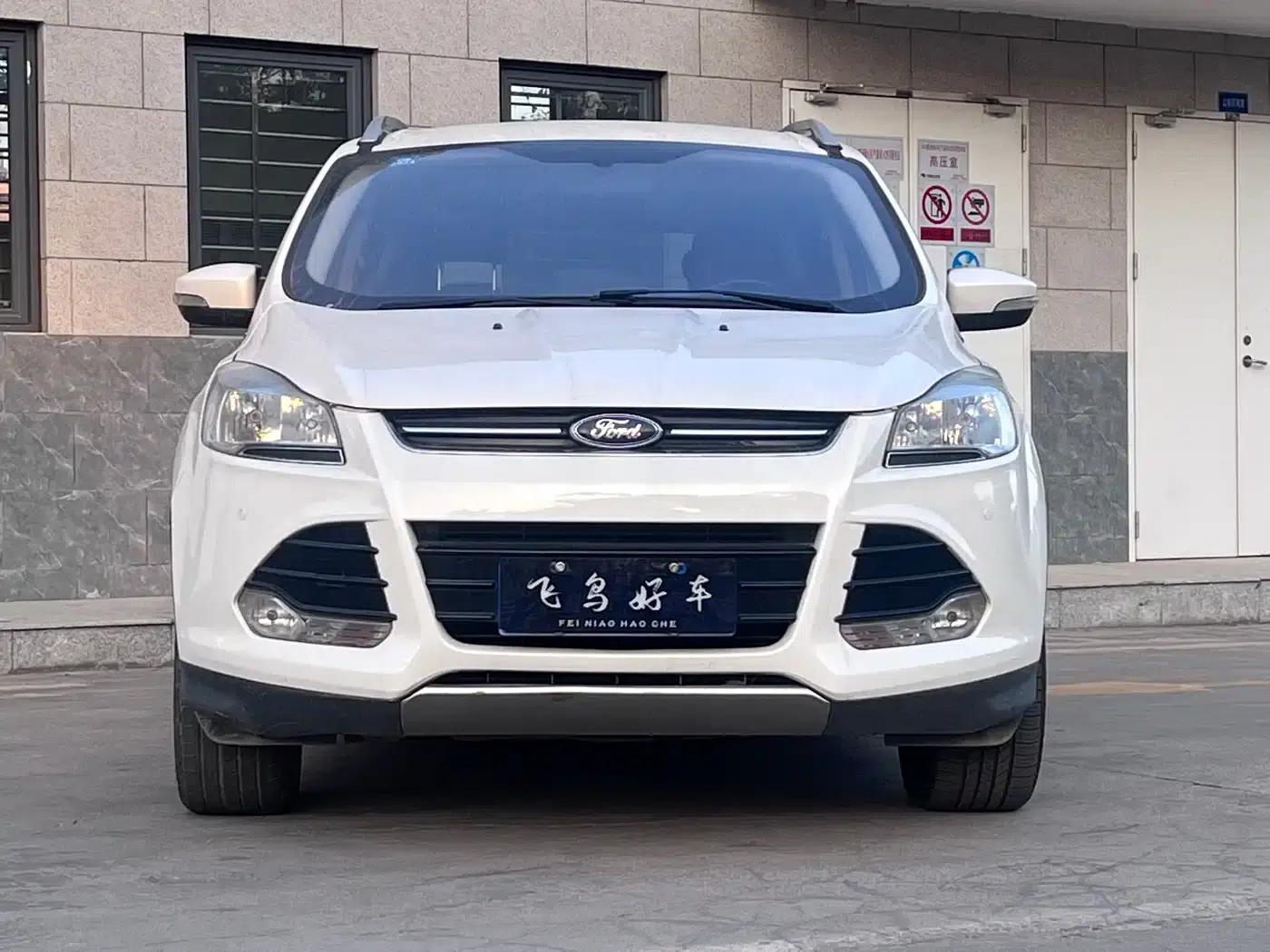 Ford Kuga 2015 1.5L GTDi 2WD Comfort Model — миниатюра 1