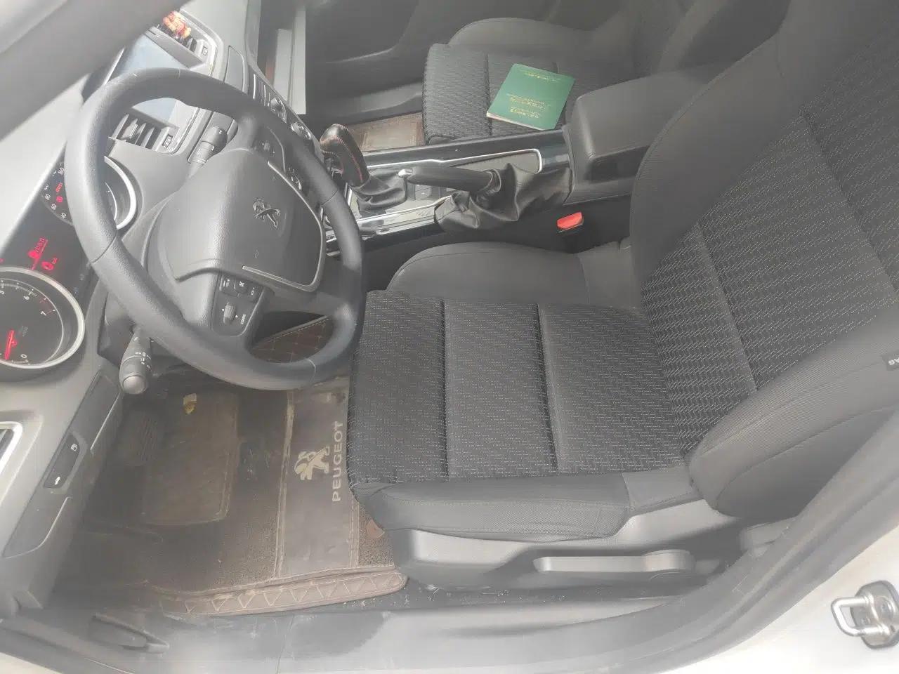 Peugeot 508 2012 2.0L Automatic Sunroof Classic Edition — миниатюра 15