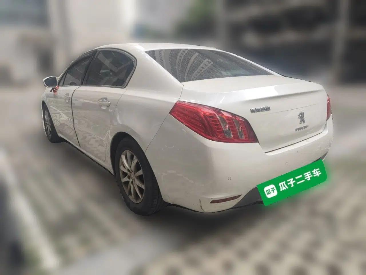 Peugeot 508 2012 2.0L Automatic Sunroof Classic Edition — миниатюра 4