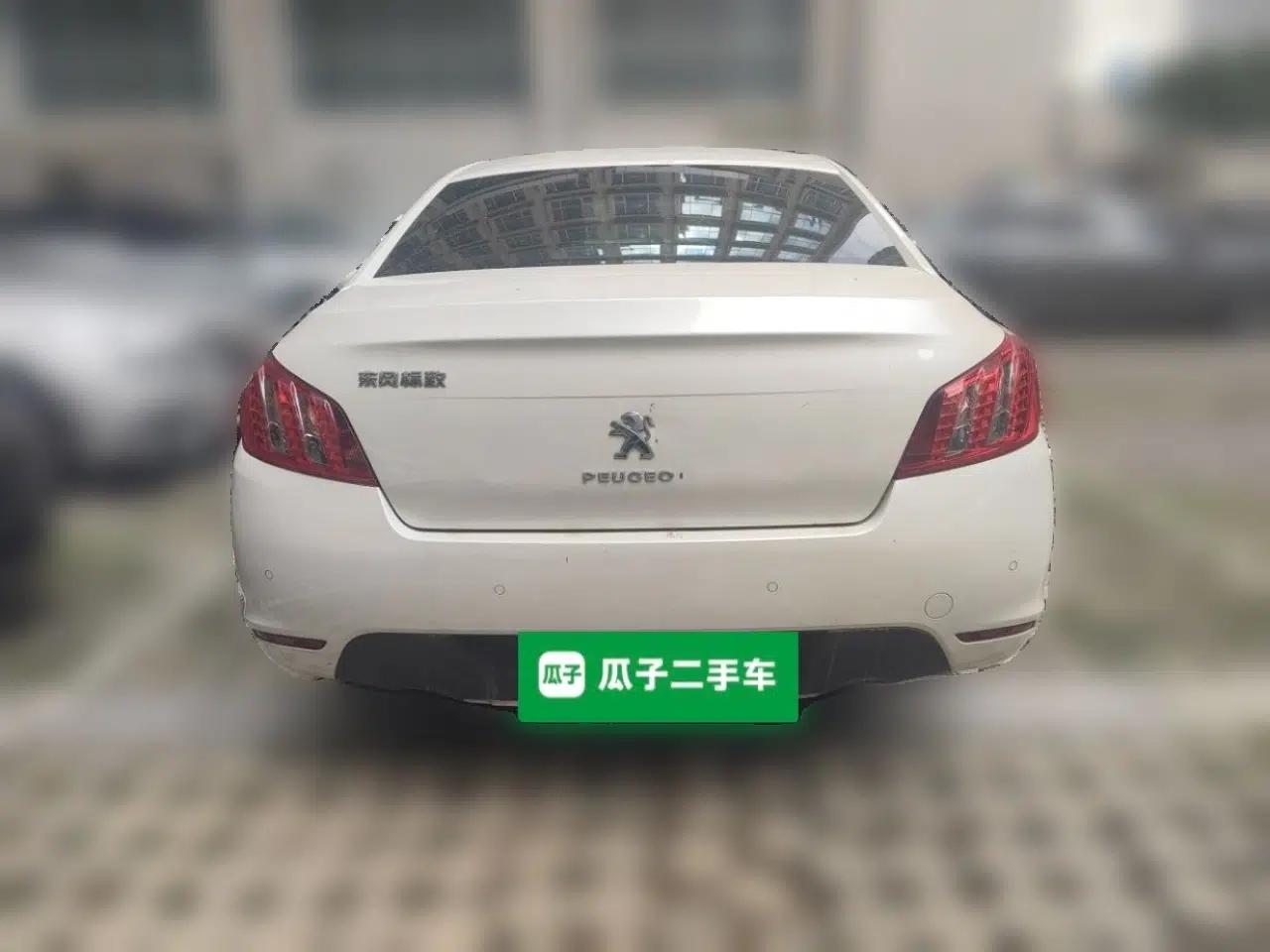 Peugeot 508 2012 2.0L Automatic Sunroof Classic Edition — миниатюра 5