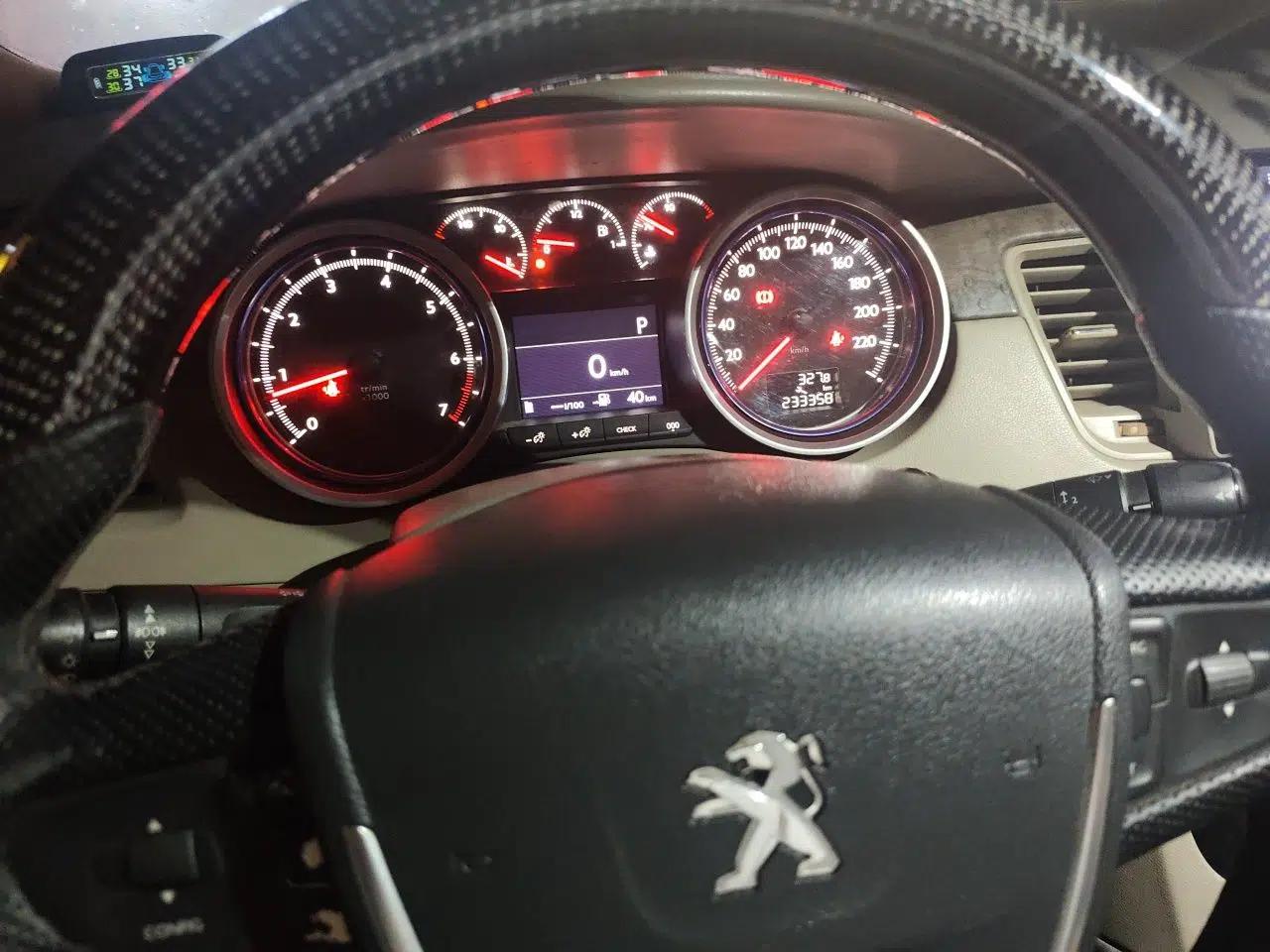 Peugeot 508 2011 2.3L Automatic Classic Edition — миниатюра 11