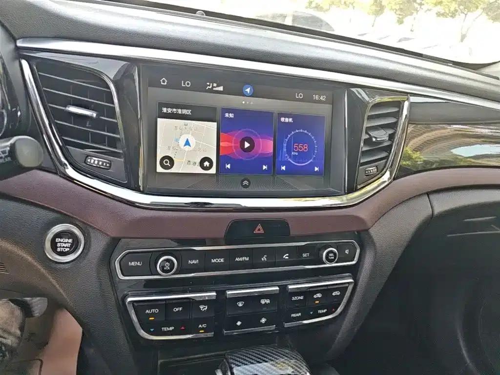 Trumpchi GS8 2017 320T 2WD Luxury Intelligent Connected Edition (7-seater) — миниатюра 13