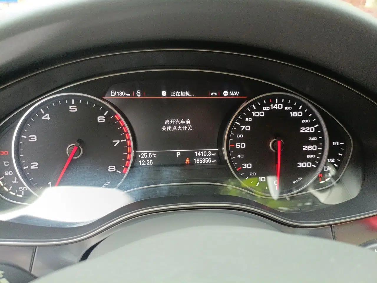 Audi A6L 2012 TFSI Standard Model — миниатюра 11