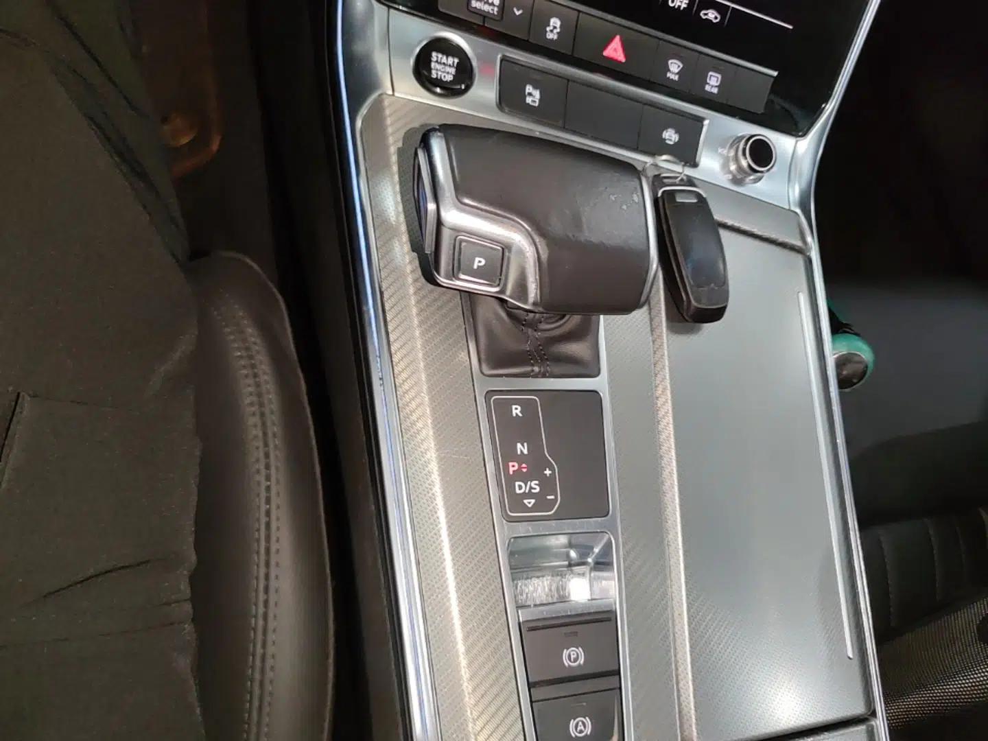 Audi A6L 2021 40 TFSI Luxury Prestige Edition — миниатюра 16