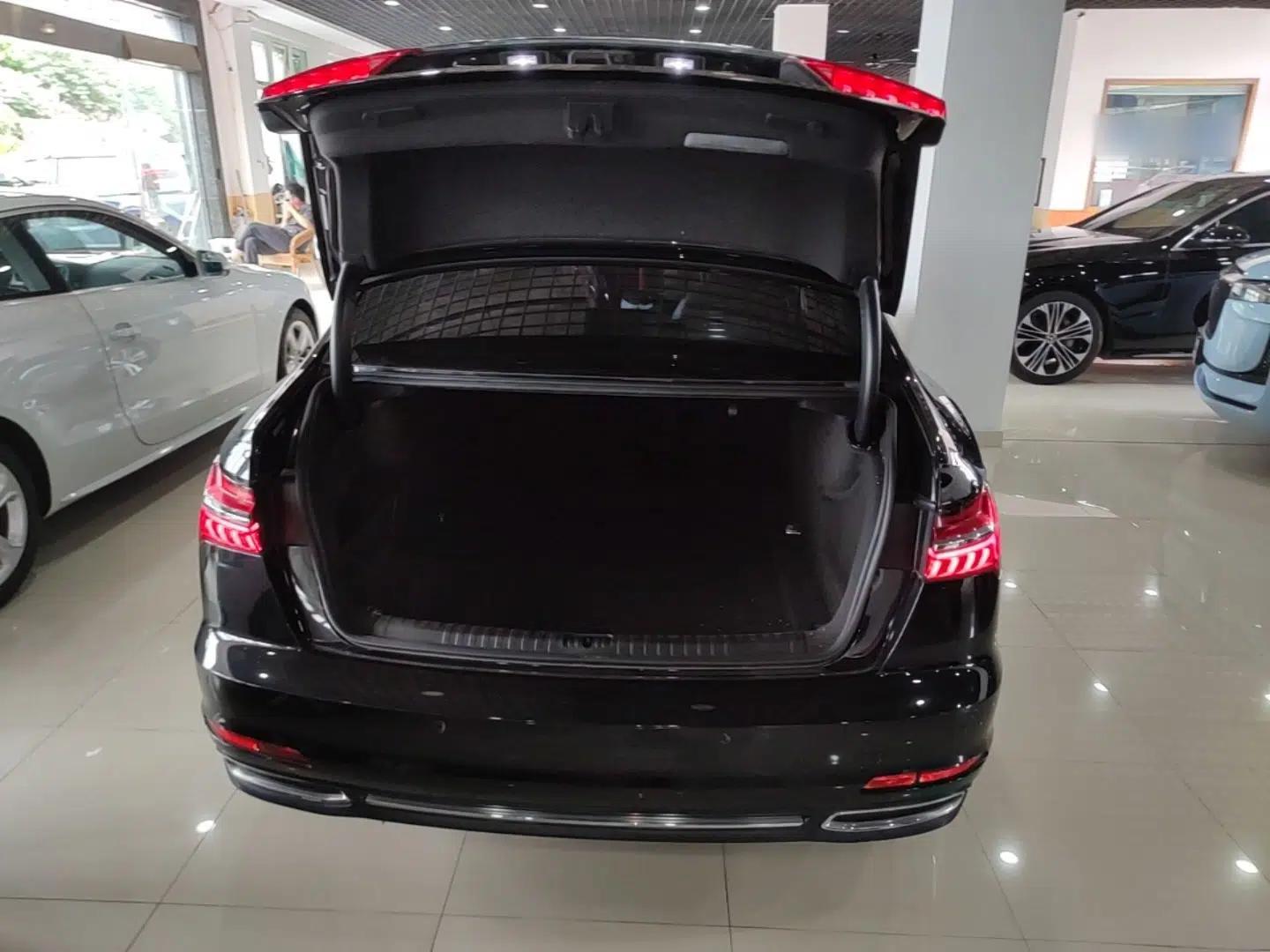 Audi A6L 2021 40 TFSI Luxury Prestige Edition — миниатюра 22