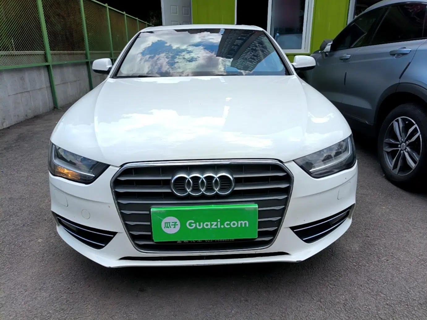 Audi A4L 2013 30 TFSI Automatic Comfort Model — миниатюра 2