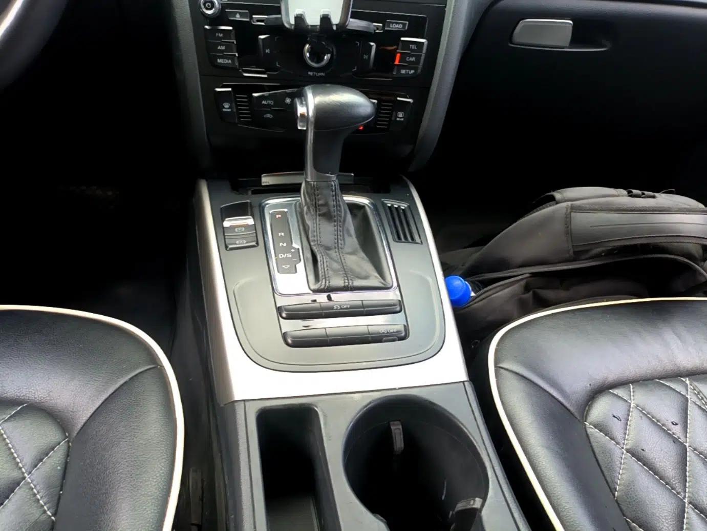 Audi A4L 2013 30 TFSI Automatic Comfort Model — миниатюра 16