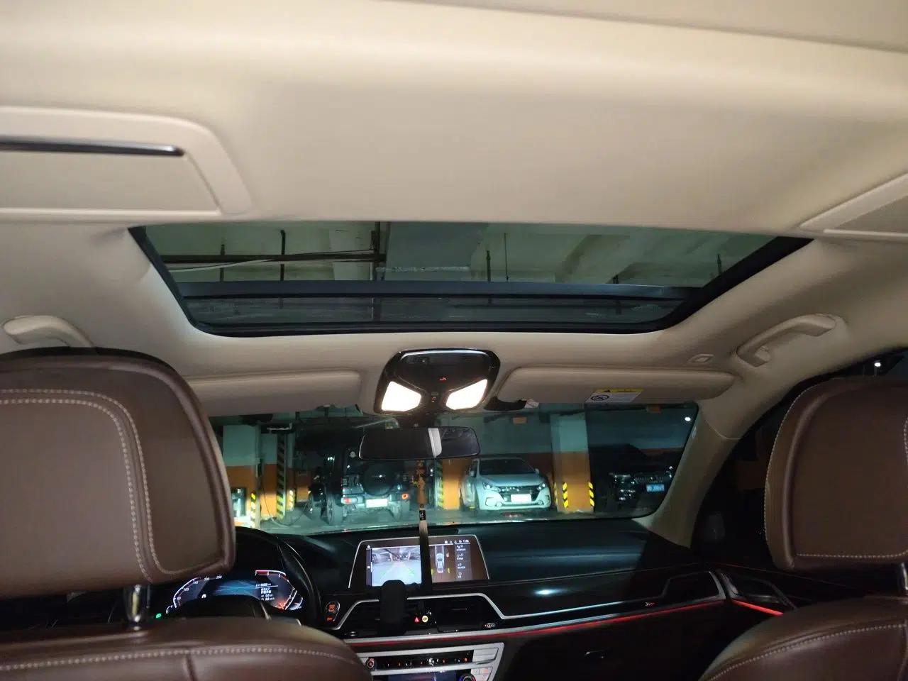 BMW 7 Series 2019 Updated 730Li Luxury Package — миниатюра 18