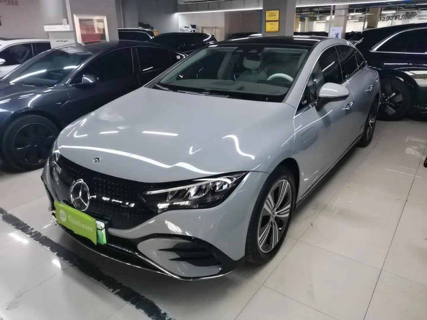 Mercedes-Benz EQE 2022 350 Luxury Edition — миниатюра 1