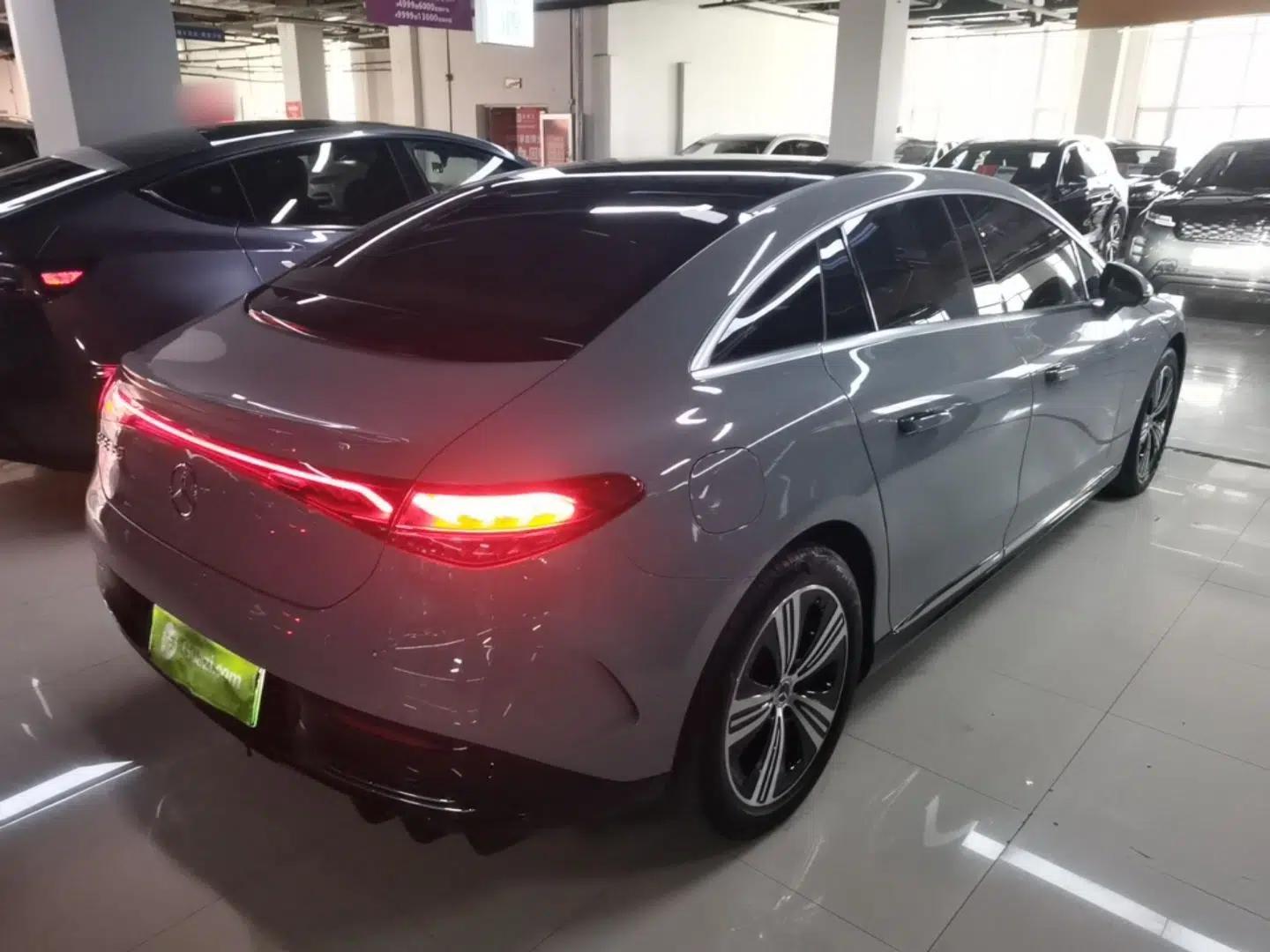 Mercedes-Benz EQE 2022 350 Luxury Edition — миниатюра 6