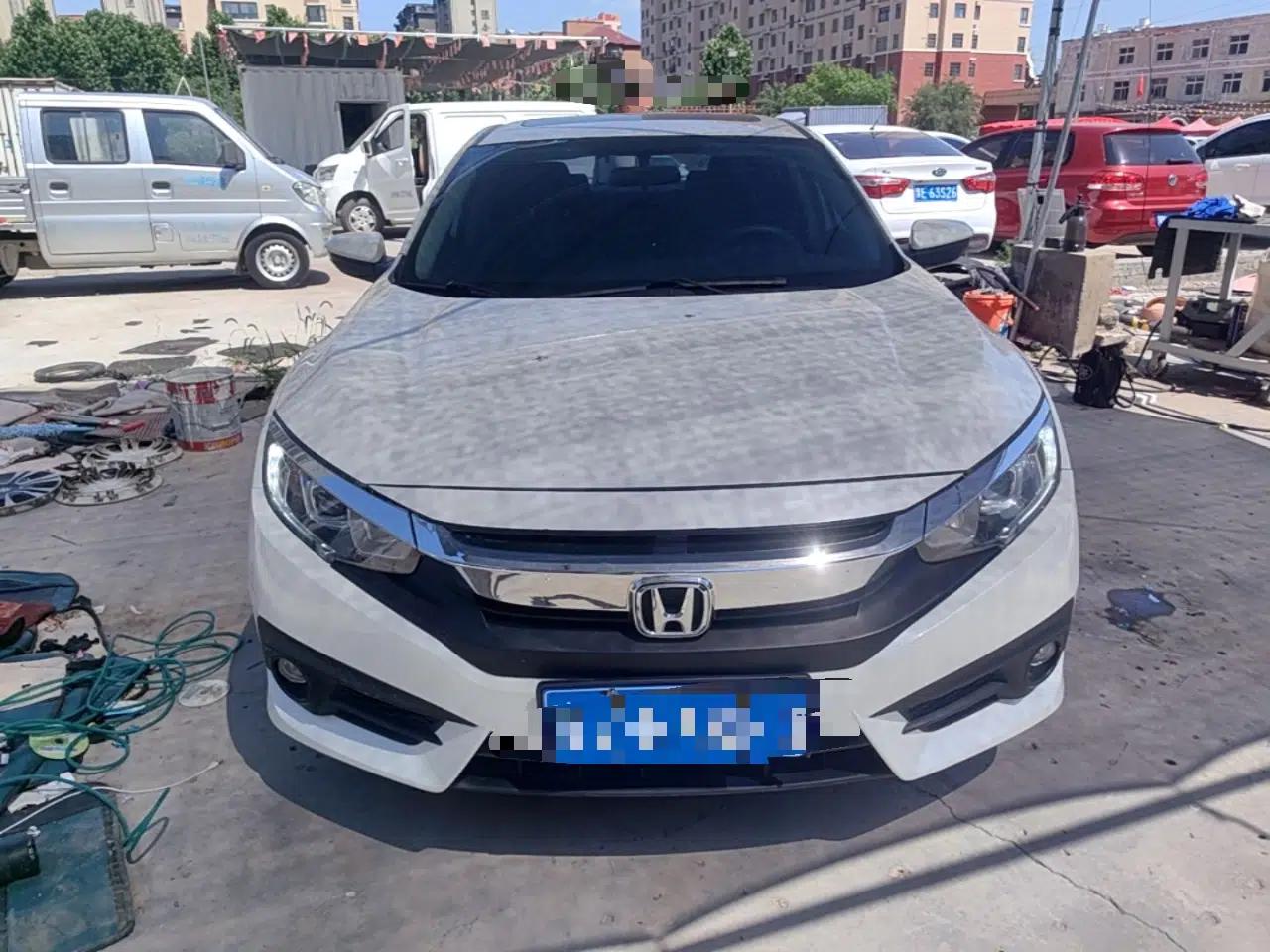 Honda Civic 2016 220TURBO CVT Luxury Edition — миниатюра 2