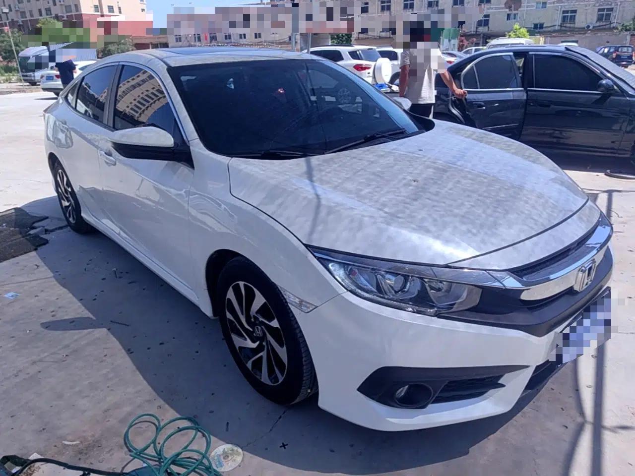 Honda Civic 2016 220TURBO CVT Luxury Edition — миниатюра 3