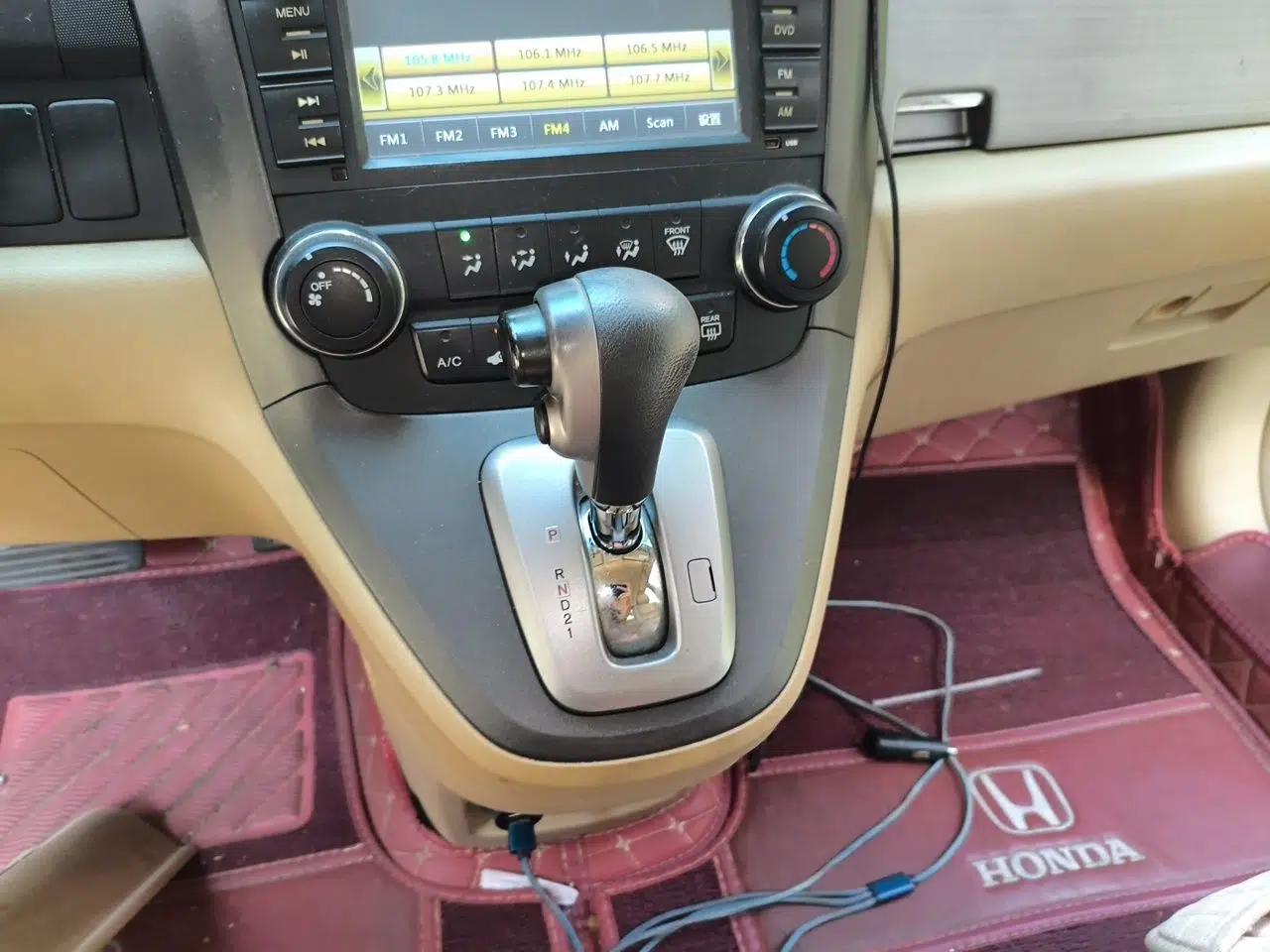 Honda CR-V 2010 2.0L automatic two-wheel drive urban version — миниатюра 14