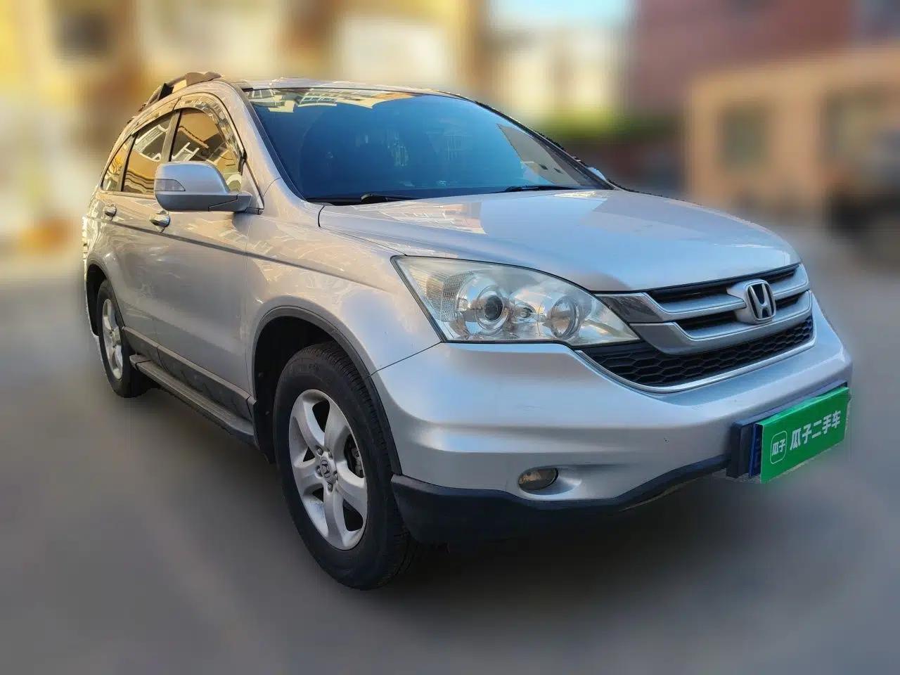Honda CR-V 2010 2.0L automatic two-wheel drive urban version — миниатюра 3
