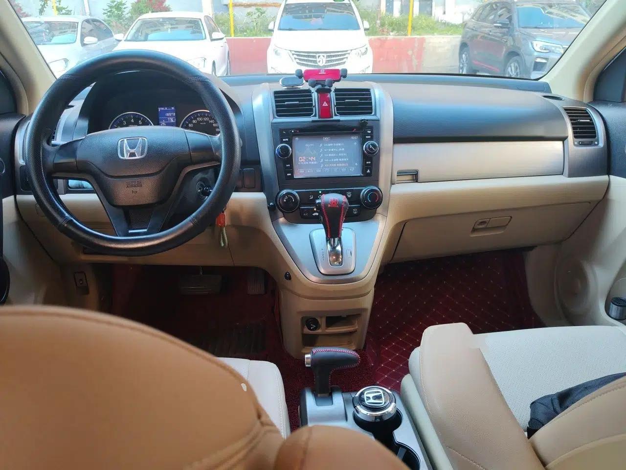 Honda CR-V 2010 2.0L automatic two-wheel drive urban version — миниатюра 9