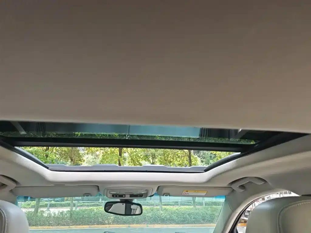 2017 Cadillac XTS 28T Elite — миниатюра 18