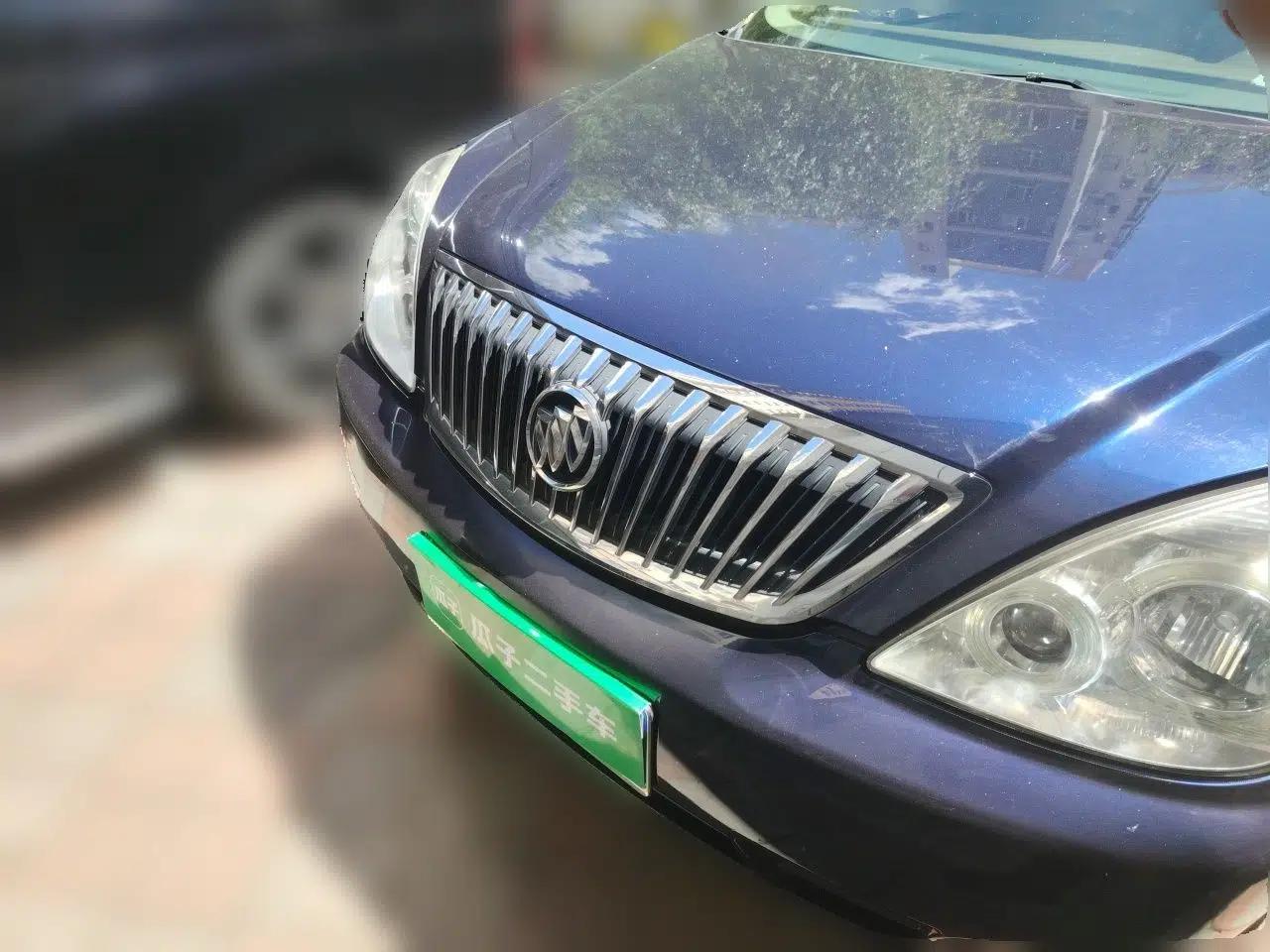 Buick GL8 2014 2.4L Classic Edition — миниатюра 1