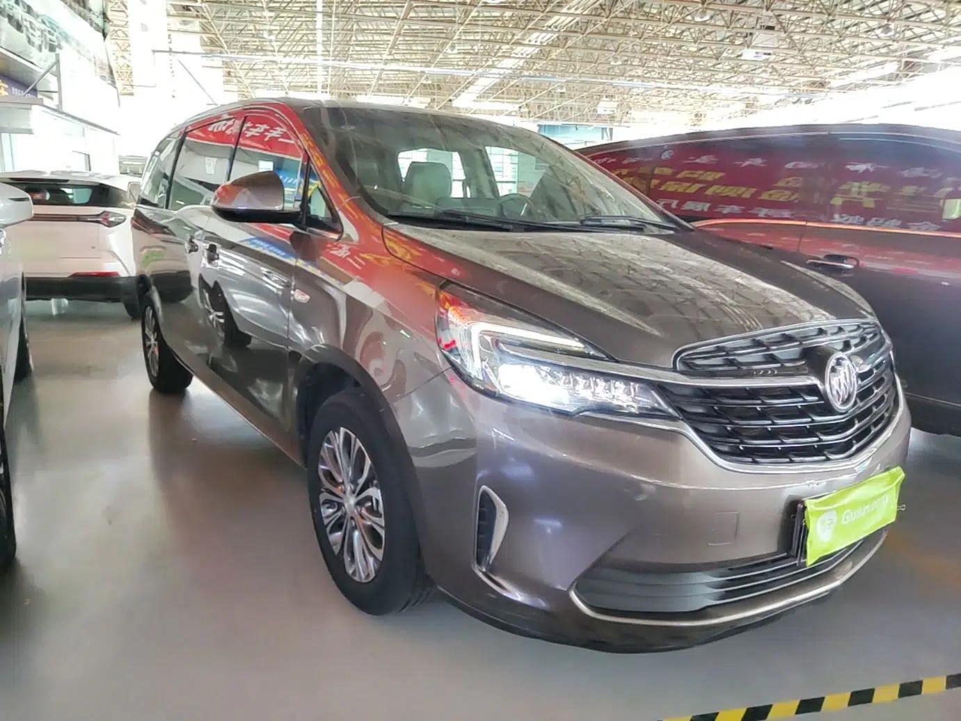 Buick GL8 2022 Land Cruiser Executive Class 652T Comfort Model — миниатюра 3
