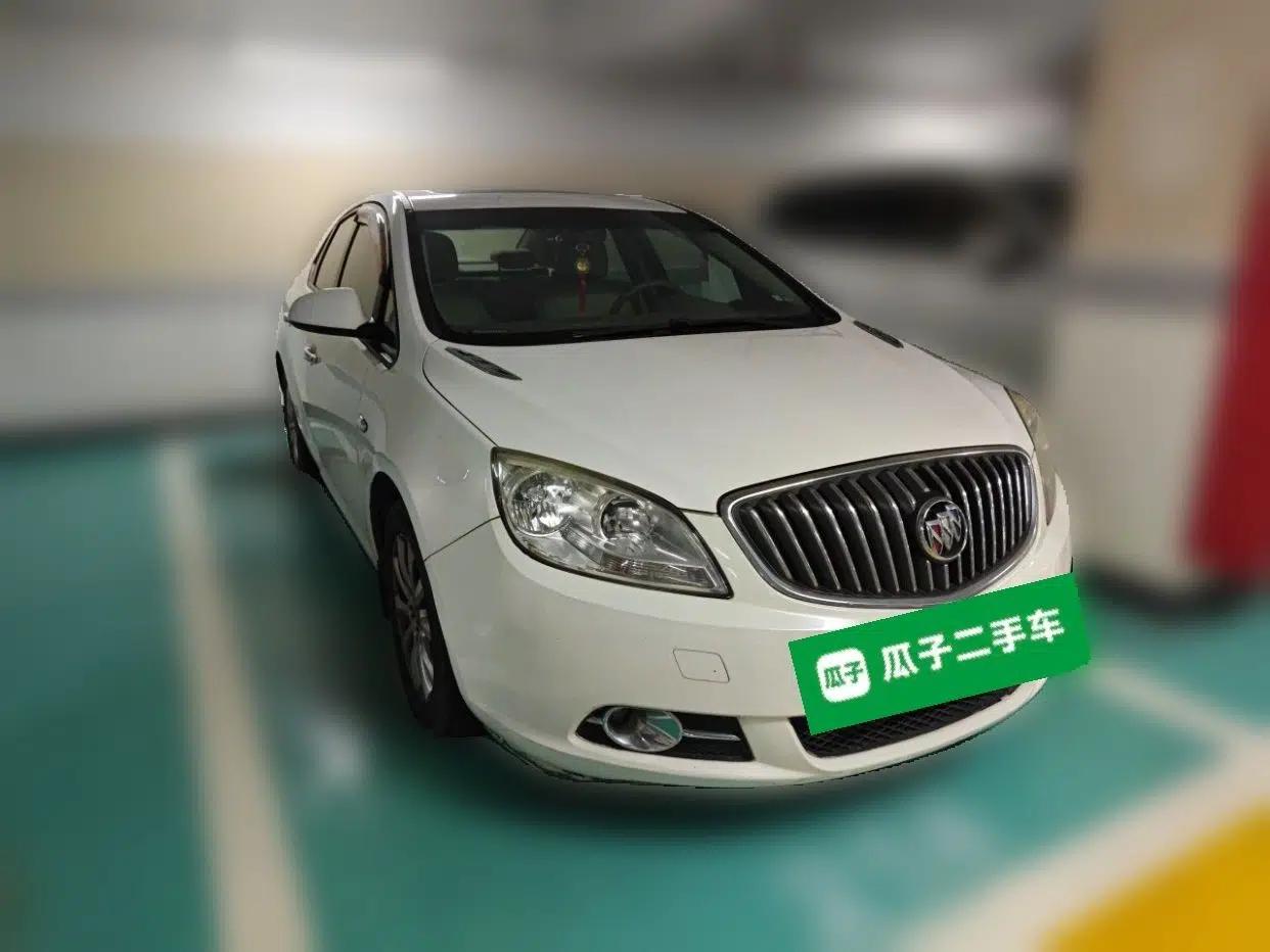 Buick GT 2013 GT 1.6L Automatic Fashion Edition — миниатюра 3