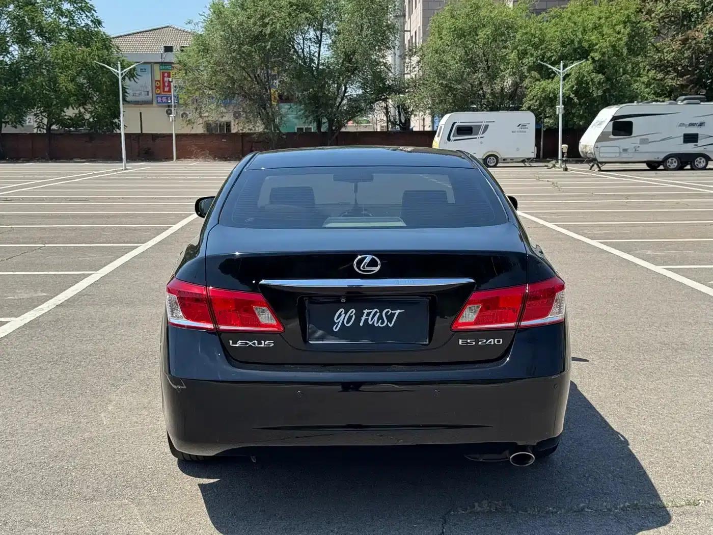 Lexus ES 2010 240 Luxury Edition — миниатюра 4