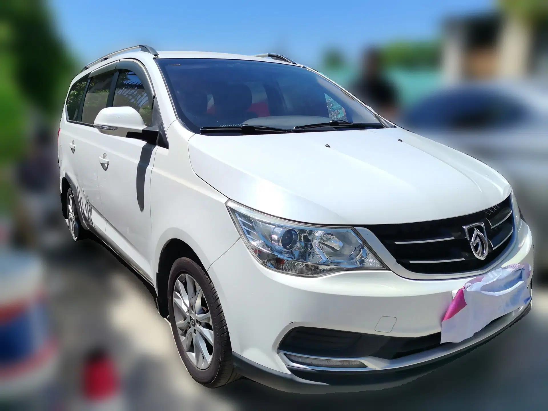 Baojun 730 2016 1.5L Manual Standard Version 5 Seats — миниатюра 3