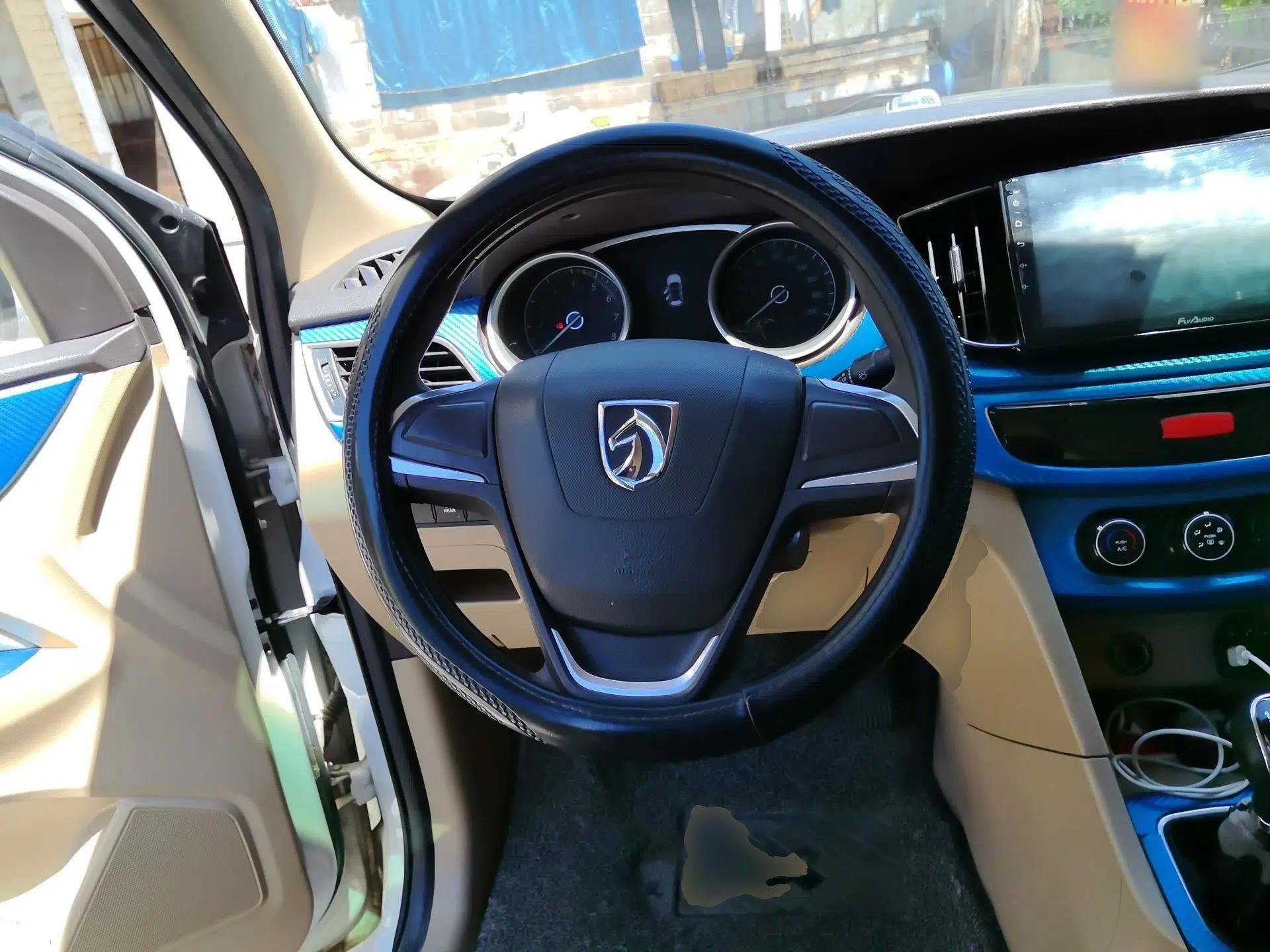 Baojun 730 2016 1.5L Manual Standard Version 5 Seats — миниатюра 10