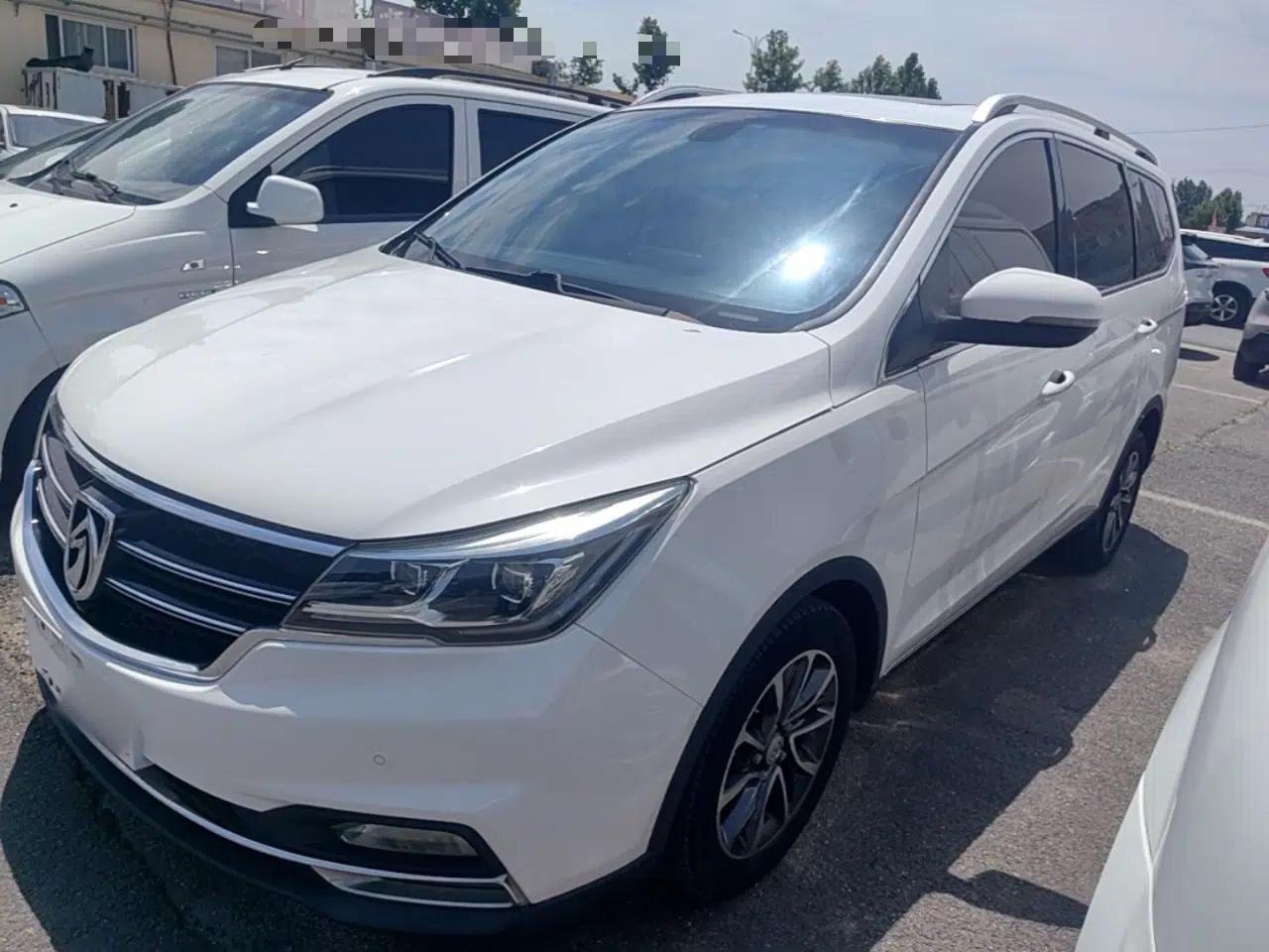 Baojun 730 2017 1.5T DCT Flagship Model 7 Seats China V Emission Standard — миниатюра 1