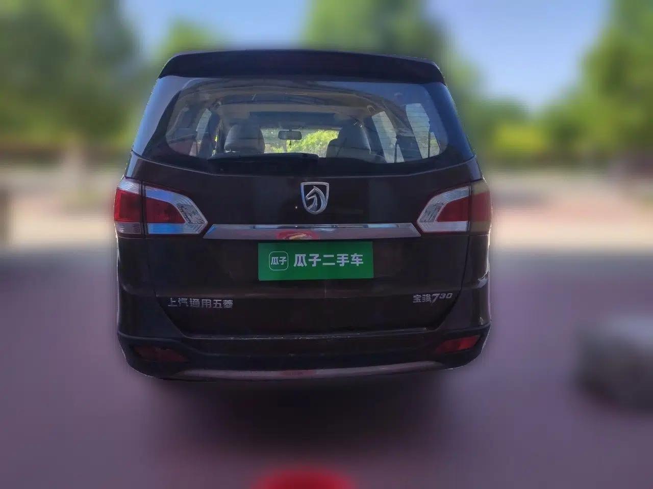 Baojun 730 2014 1.5L manual luxury trim 7 seats — миниатюра 5