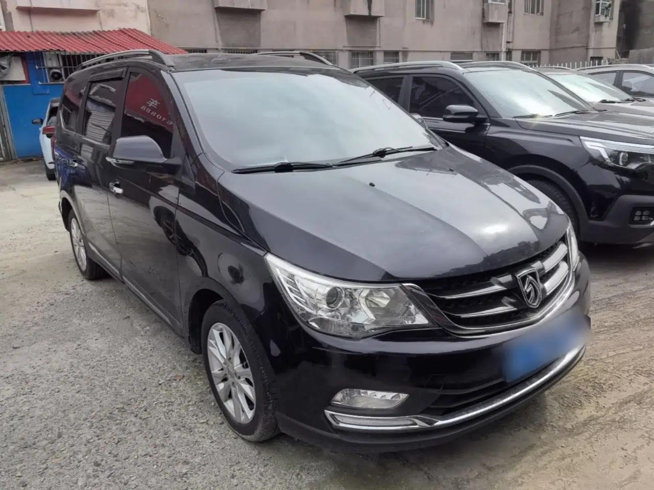 Baojun 730 2016 1.5L Manual Comfort Version 7 Seats China V Emission Standard — миниатюра 3