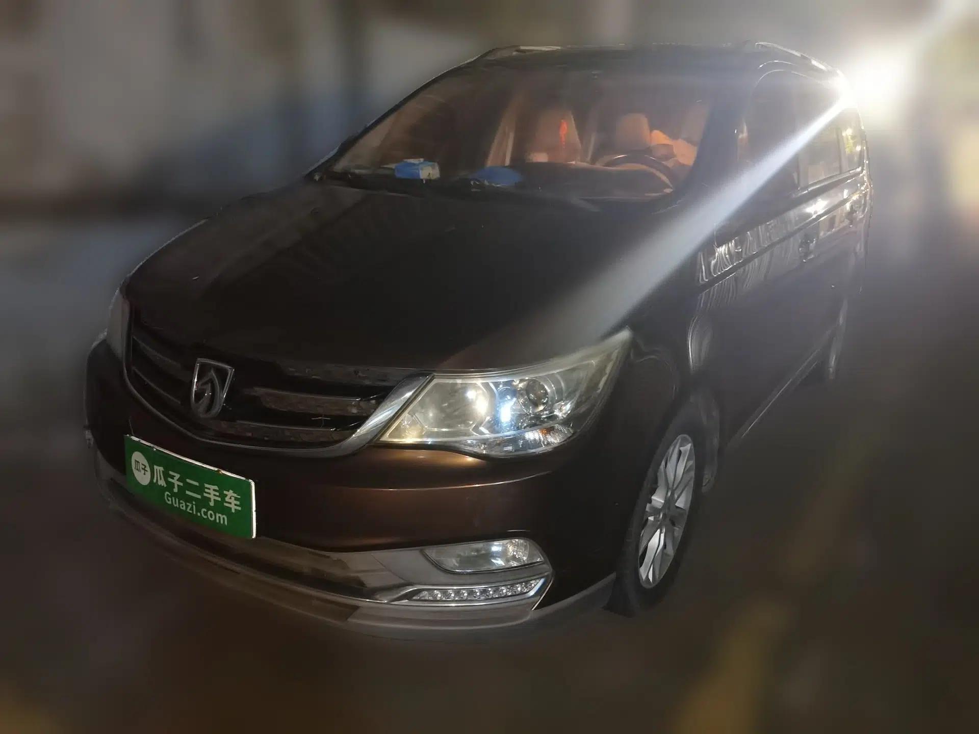Baojun 730 2016 1.5T Manual Luxury Edition 7 Seats — миниатюра 1