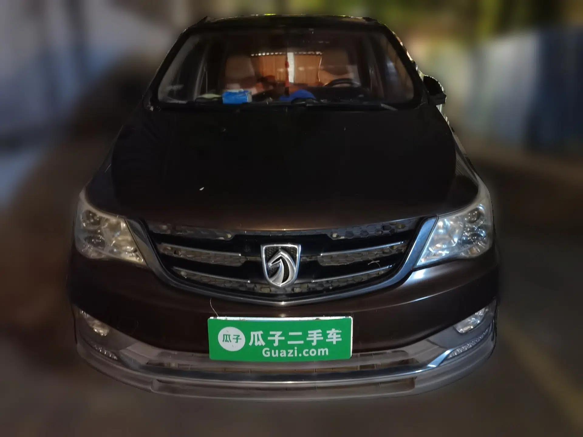 Baojun 730 2016 1.5T Manual Luxury Edition 7 Seats — миниатюра 2