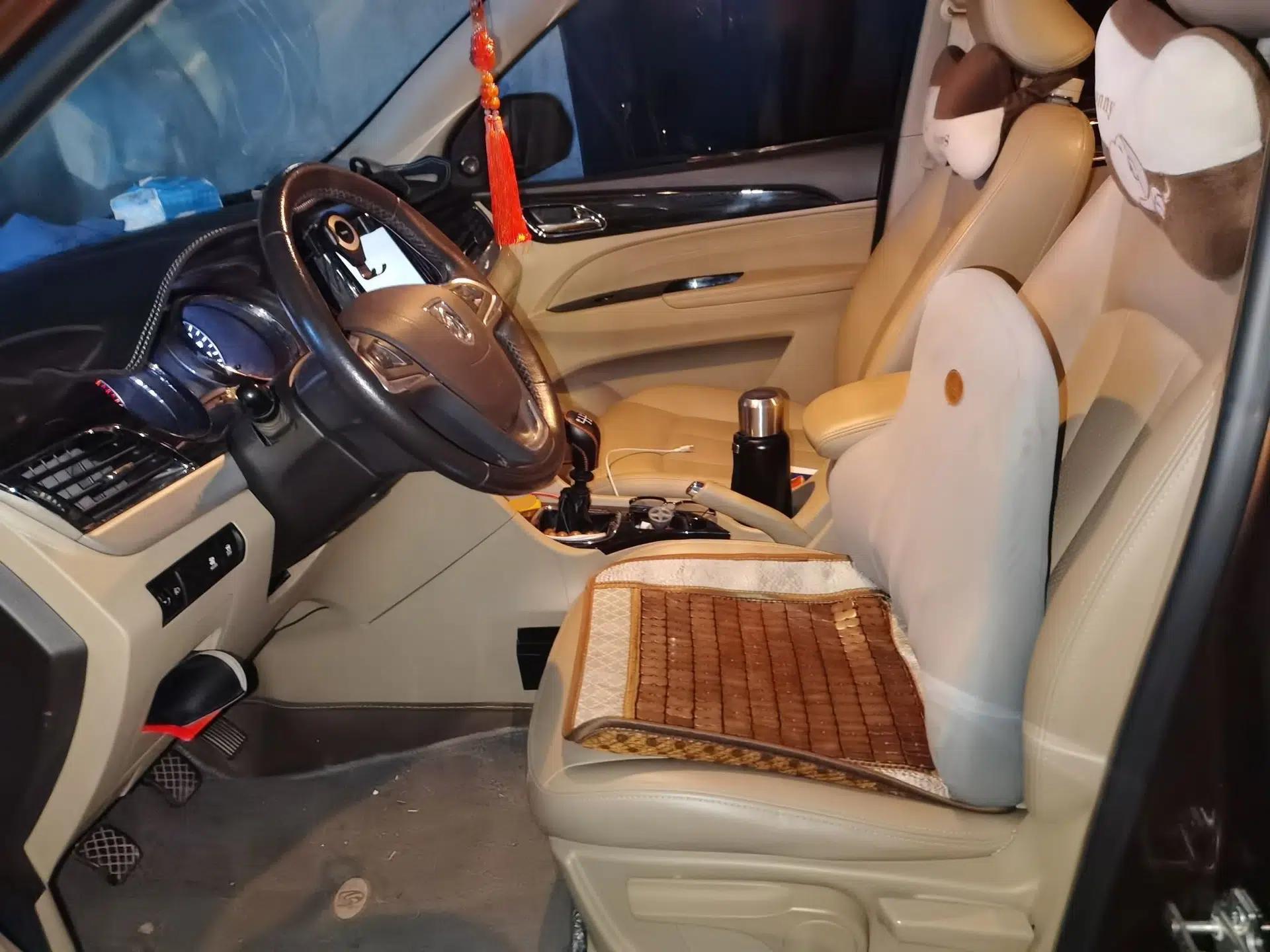 Baojun 730 2016 1.5T Manual Luxury Edition 7 Seats — миниатюра 15