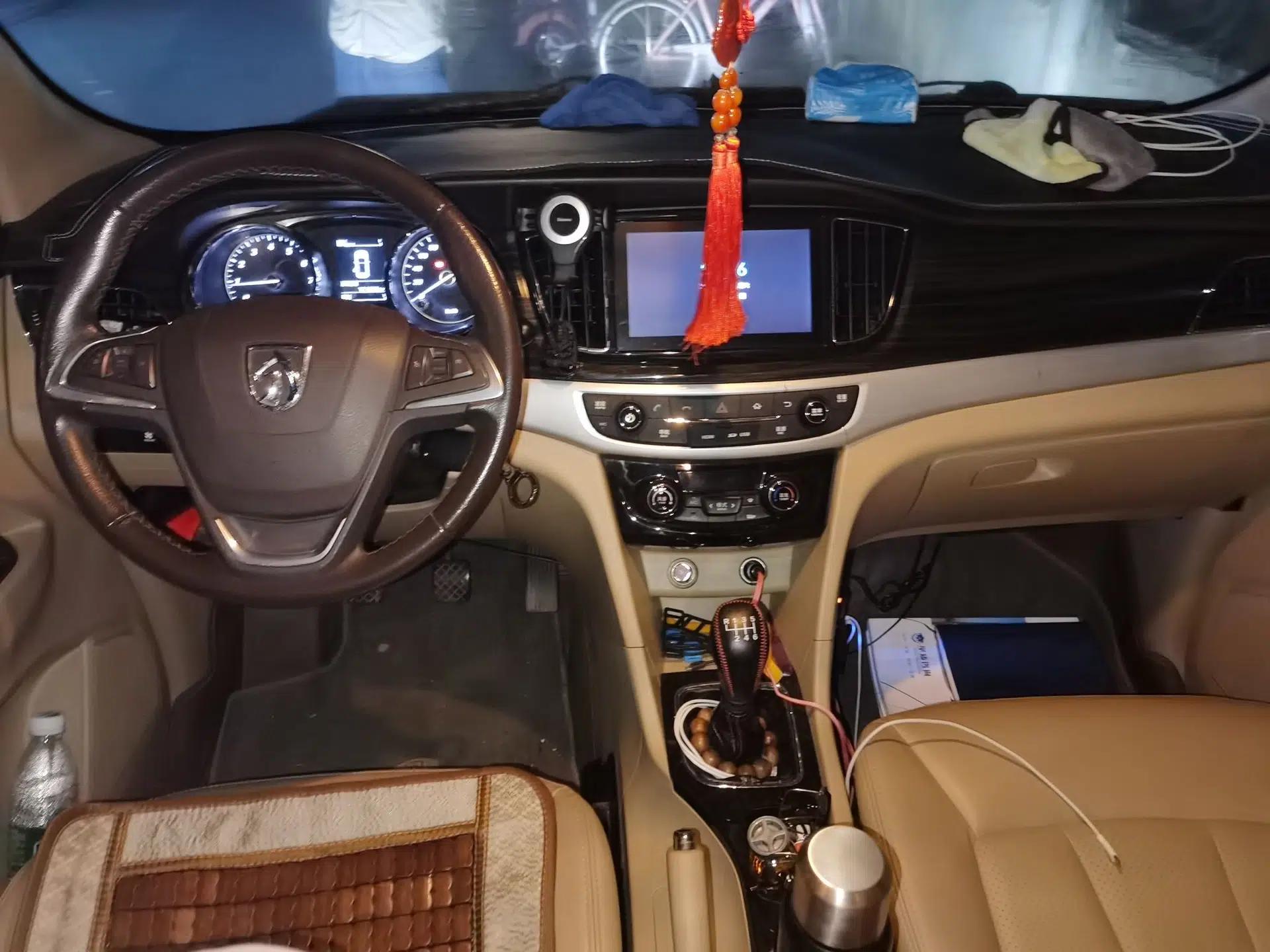 Baojun 730 2016 1.5T Manual Luxury Edition 7 Seats — миниатюра 9