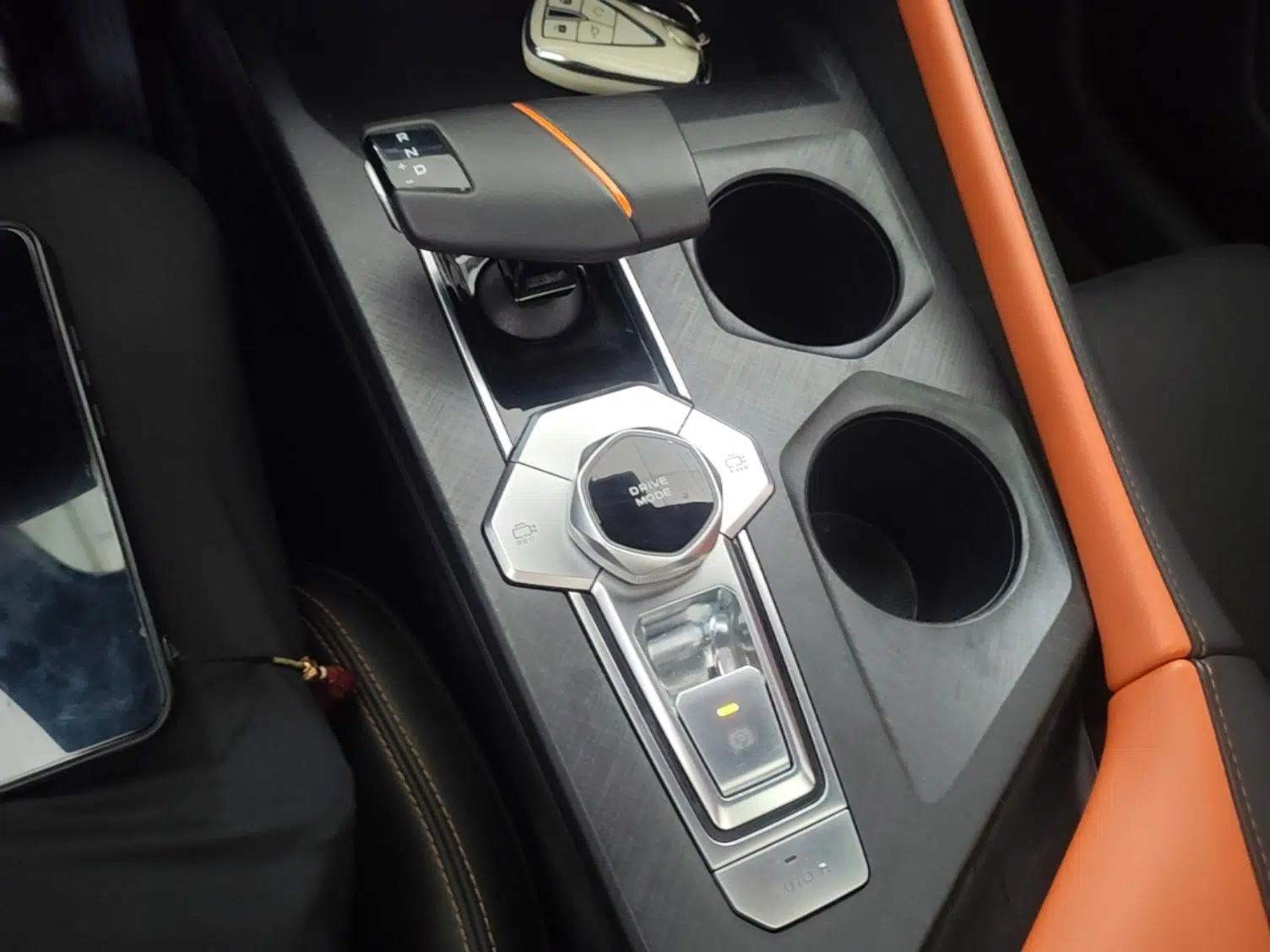 CHANGAN UNI-V 2022 1.5T Prestige Version — миниатюра 16