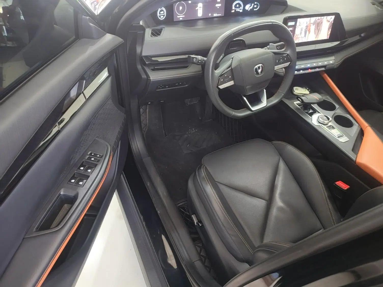 CHANGAN UNI-V 2022 1.5T Prestige Version — миниатюра 18