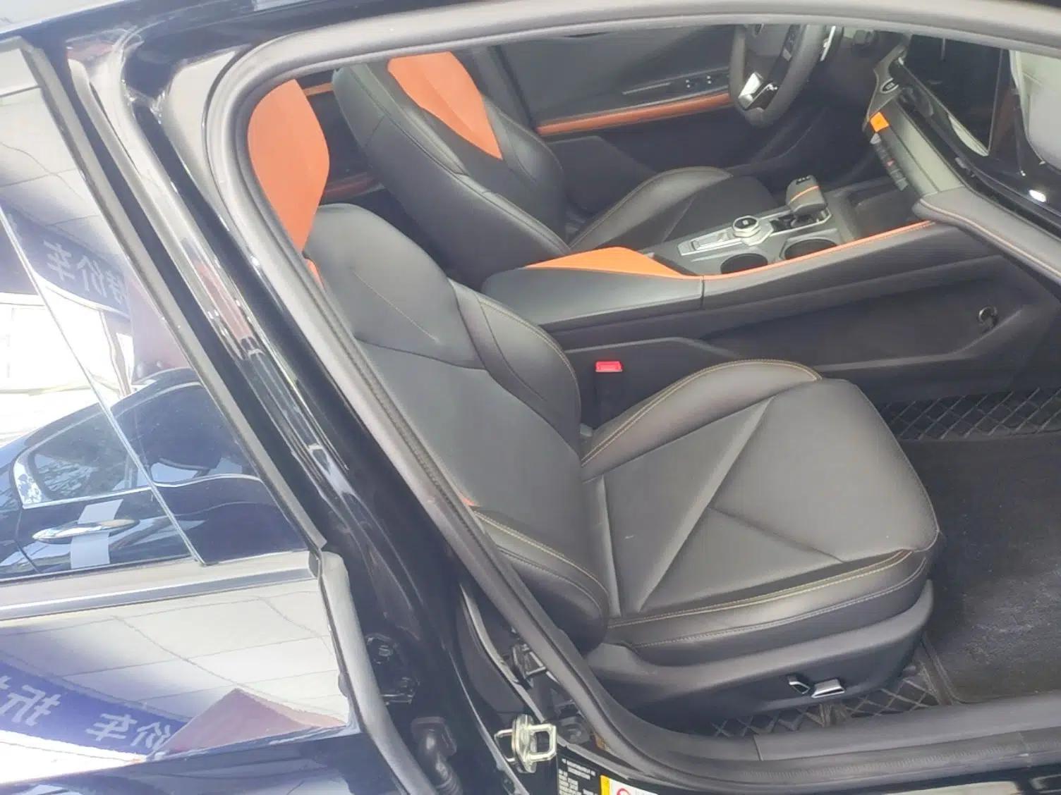 CHANGAN UNI-V 2022 1.5T Prestige Version — миниатюра 19
