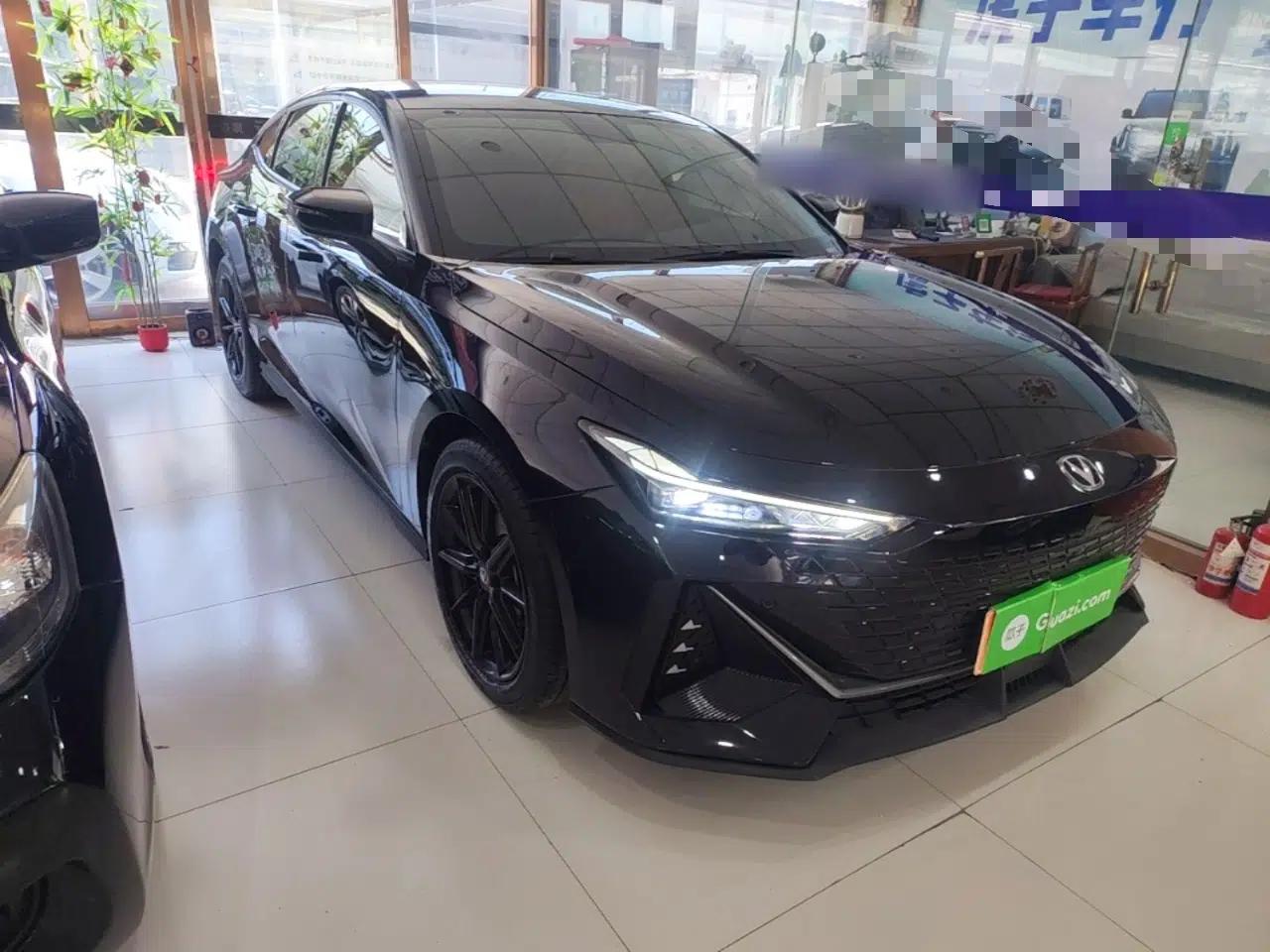 CHANGAN UNI-V 2022 1.5T Prestige Version — миниатюра 3