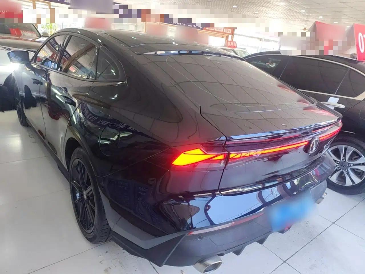 CHANGAN UNI-V 2022 1.5T Prestige Version — миниатюра 4