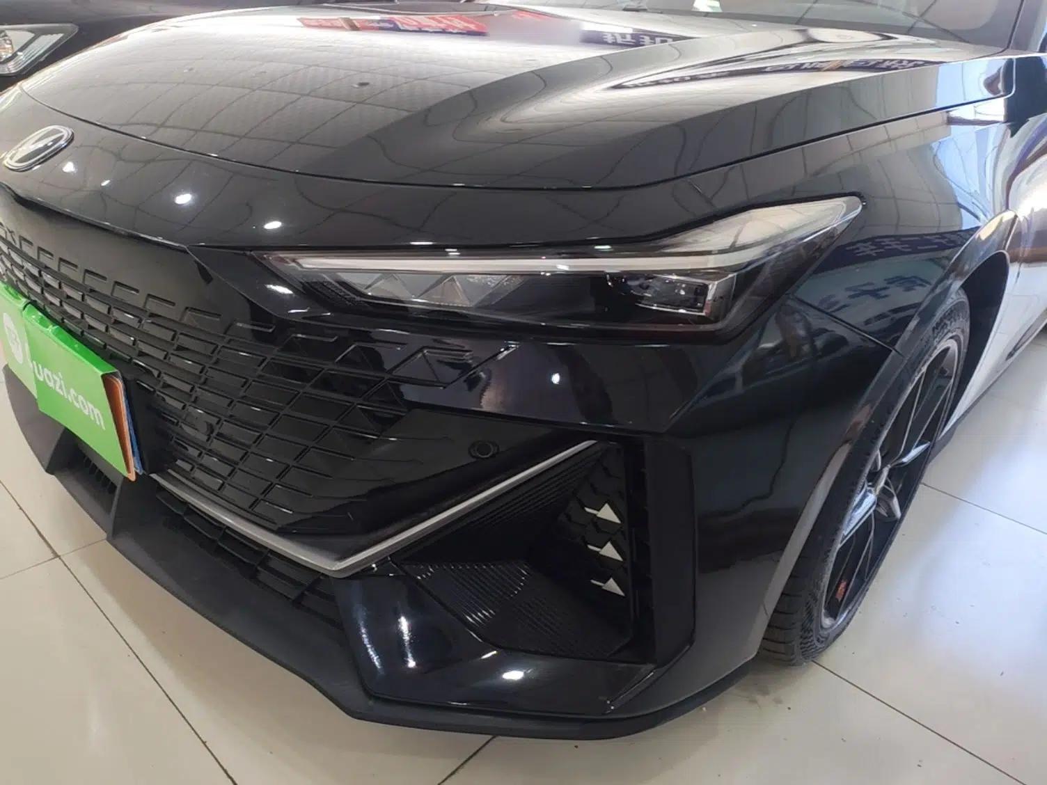 CHANGAN UNI-V 2022 1.5T Prestige Version — миниатюра 8