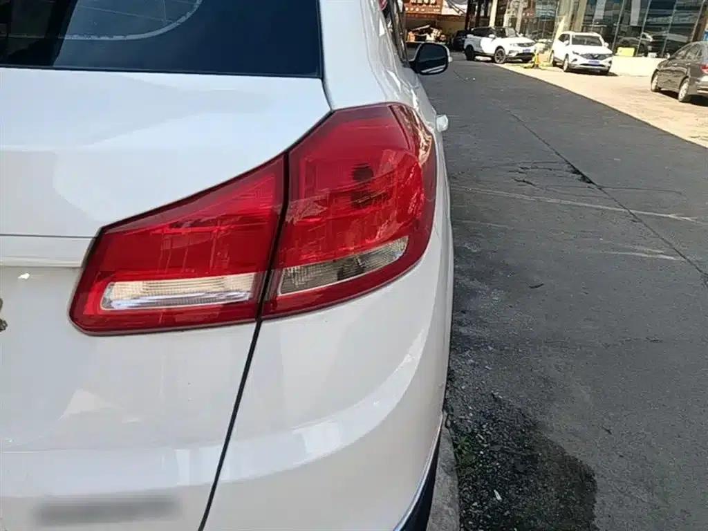Chery Tiggo 5 2016 2.0L CVT Family Edition — миниатюра 8