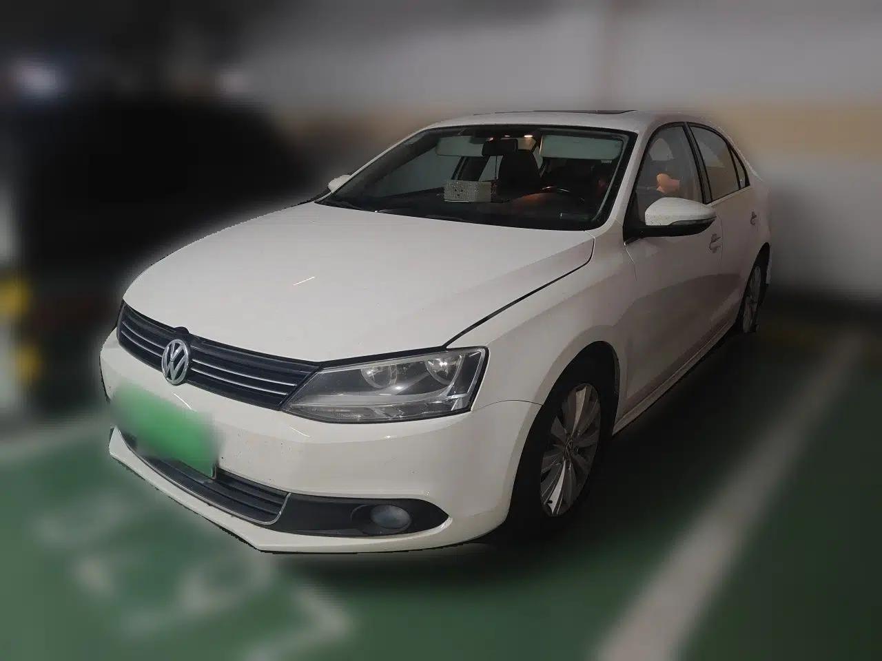 Volkswagen Sagitar 2014 Revised Version 1.6L Automatic Comfort Edition — миниатюра 1