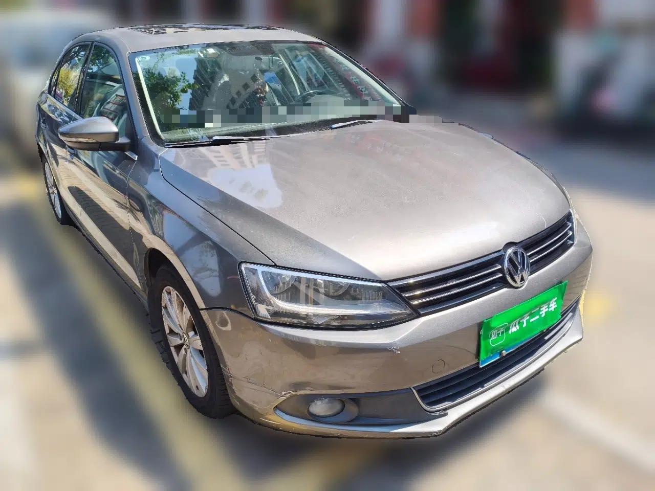 Volkswagen Sagitar 2014 Revised Version 1.6L Automatic Comfort Edition — миниатюра 3