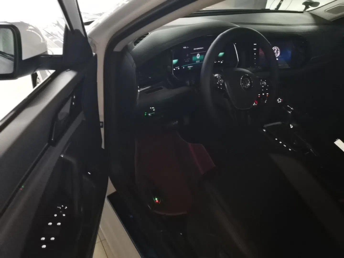 Volkswagen Sagitar 2021 280TSI DSG Comfort Connect Edition — миниатюра 26