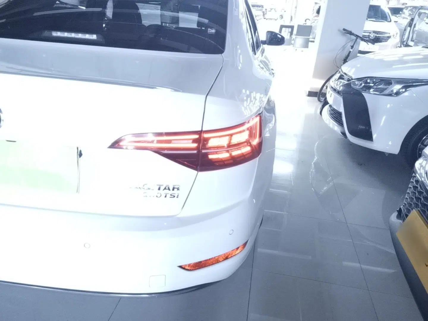 Volkswagen Sagitar 2021 280TSI DSG Comfort Connect Edition — миниатюра 9