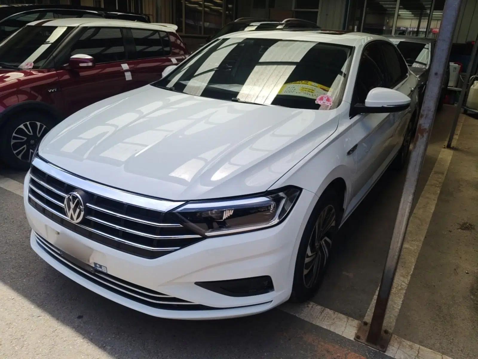 Volkswagen Sagitar 2021 280TSI DSG Excellence Edition — миниатюра 1