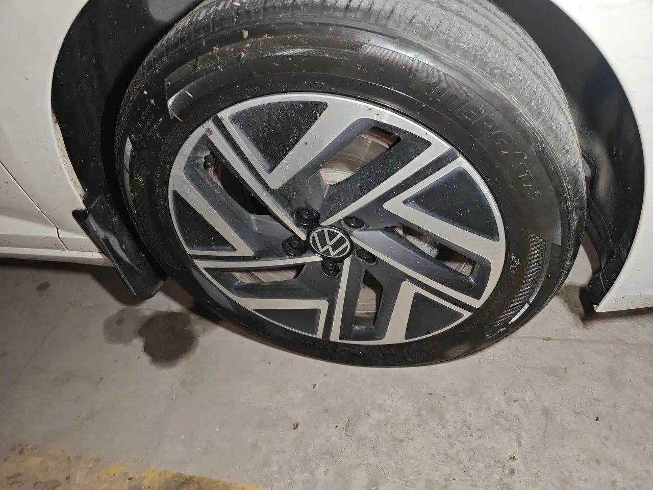 Volkswagen Sagitar 2023 300TSI DSG Excellence Edition — миниатюра 2