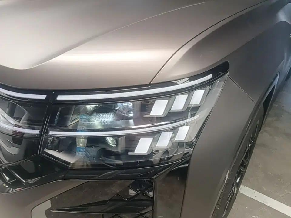 Volkswagen Teramont 2025 Tiguan Pro 450TSI Four-Wheel Drive Summit Edition — миниатюра 8