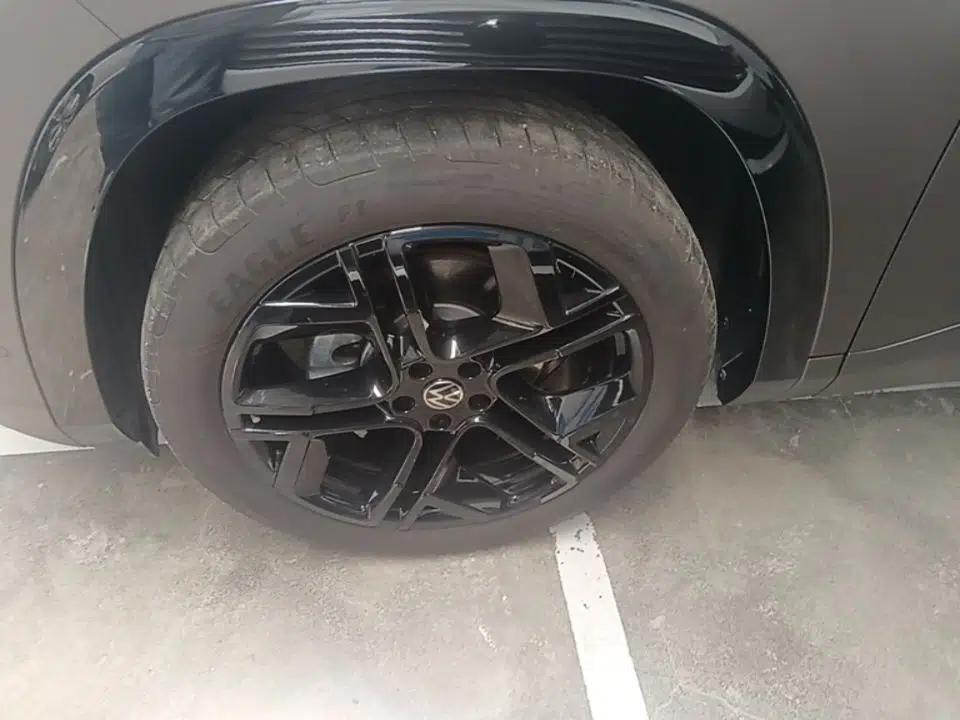 Volkswagen Teramont 2025 Tiguan Pro 450TSI Four-Wheel Drive Summit Edition — миниатюра 10
